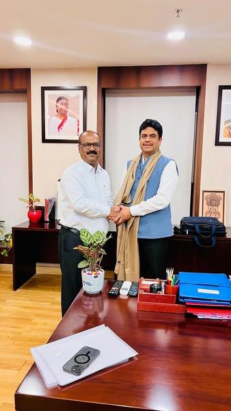 Shri Ramesh Mukhiya, MD, CVPPL held a courtesy meeting with Shri Bhupender Gupta, CMD, NHPC in Faridabad on 8th September 2025.