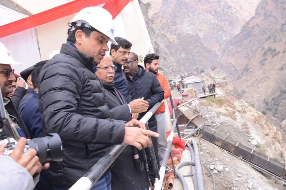 Shri Manohar Lal, Hon’ble Minister of Power and Housing & Urban Development, Government of India reviews all CVPPL projects in Kishtwar.