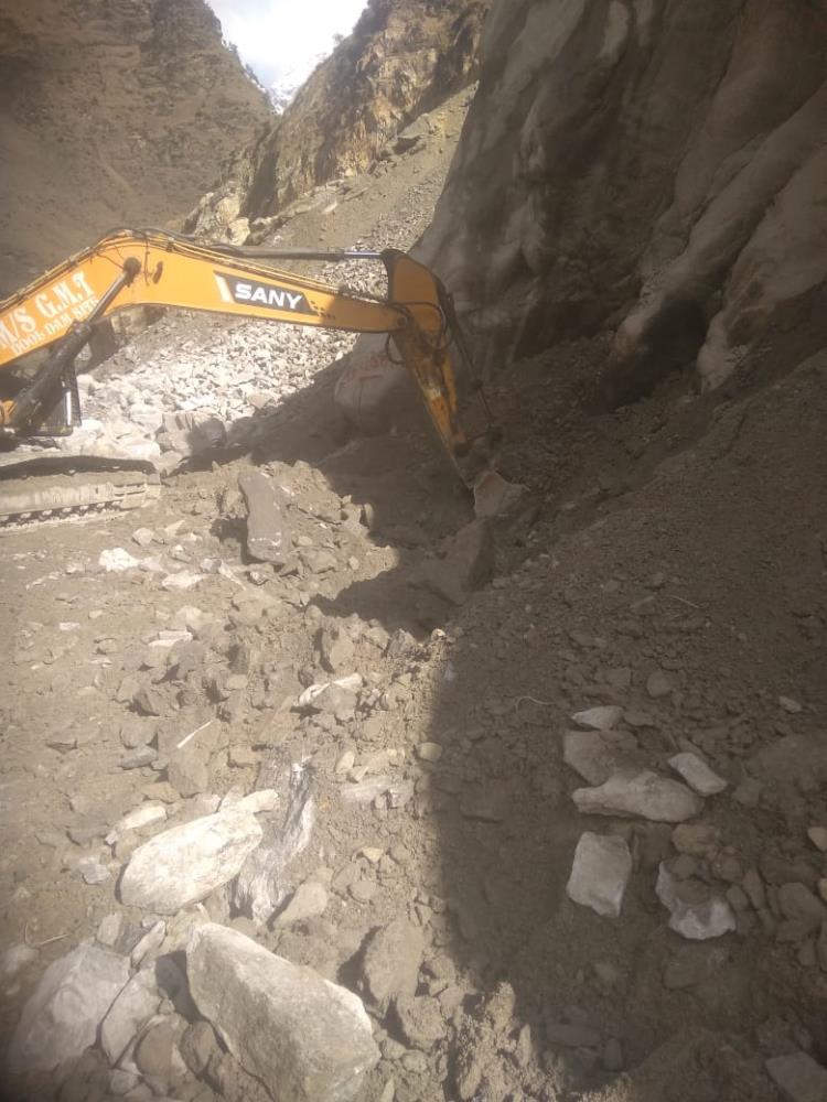 Excavation work for Coffer Wall in front of TRT1.